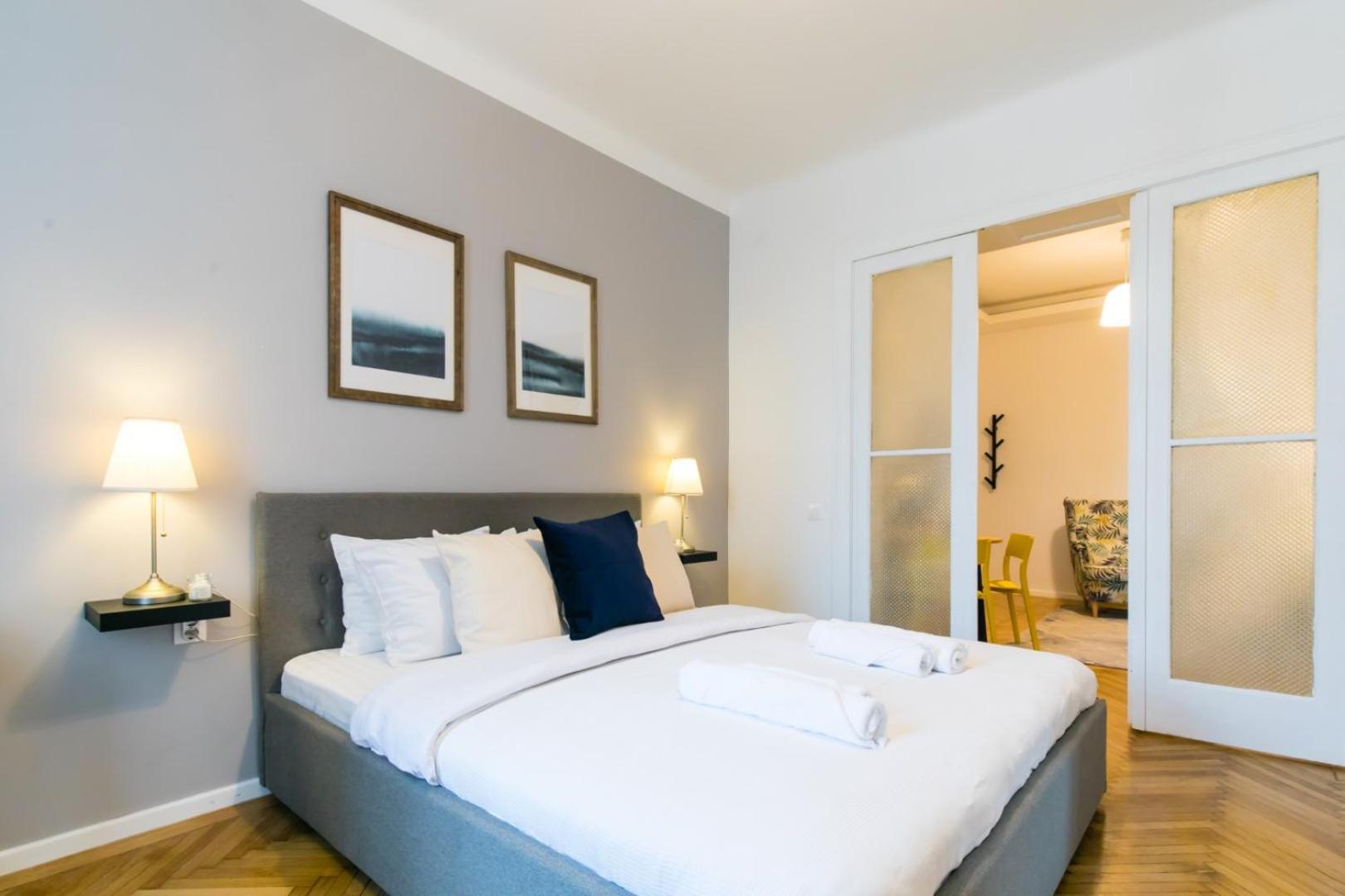 Heart Of The City - Cozy Apartments In Prime Location Bucareste Quarto foto