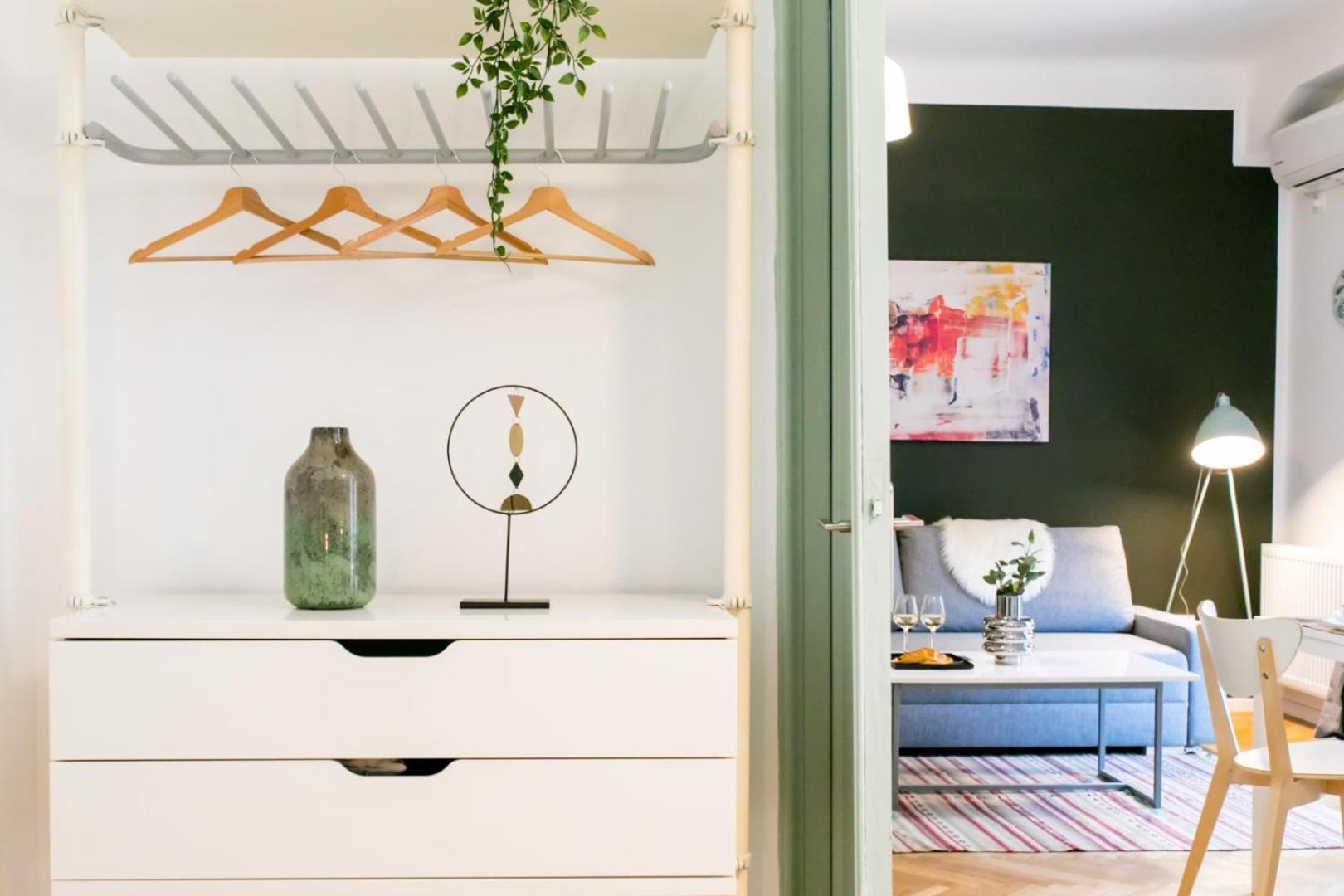 Heart Of The City - Cozy Apartments In Prime Location Bucareste Quarto foto